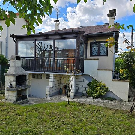 Maison Paris, Vallee Village, Disney & Asterix Chelles  Exterior foto